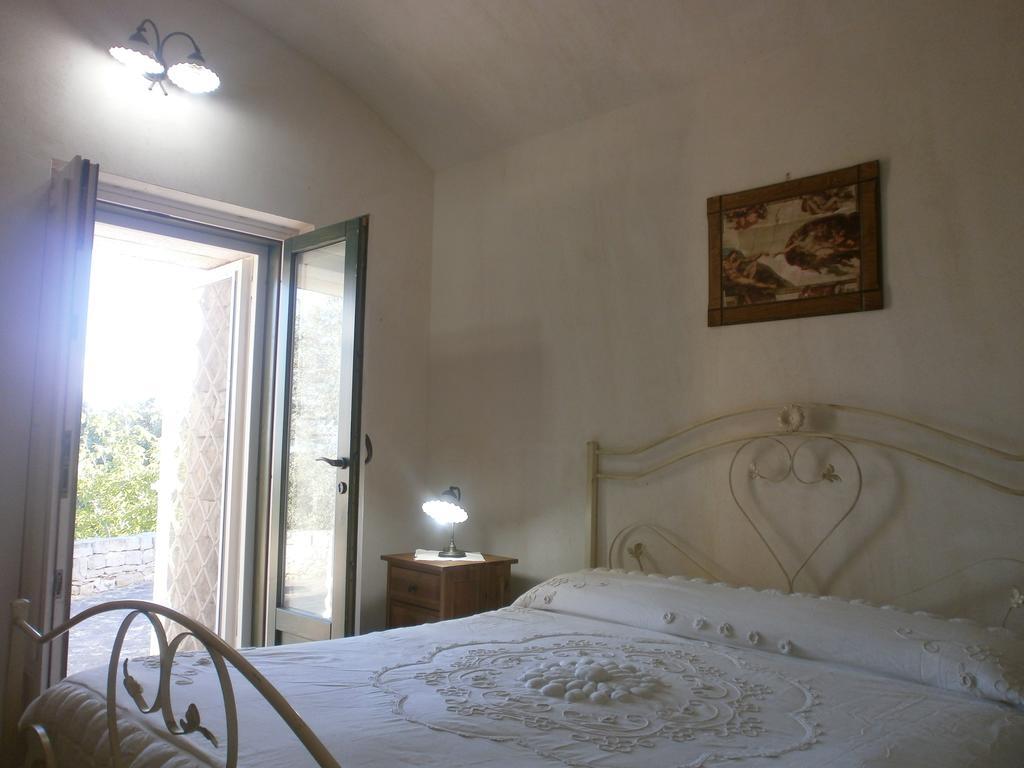 Trullo Villa Giuliana Con Giardino Posizione Panoramica Free Wifi Остуні Номер фото
