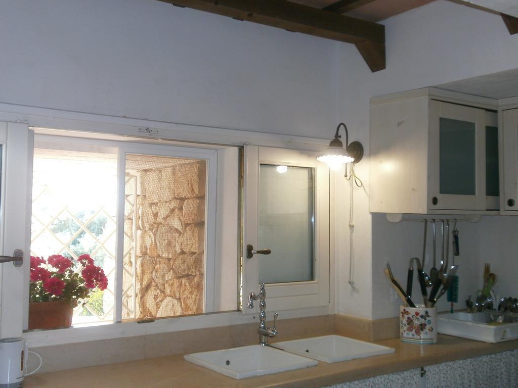Trullo Villa Giuliana Con Giardino Posizione Panoramica Free Wifi Остуні Номер фото